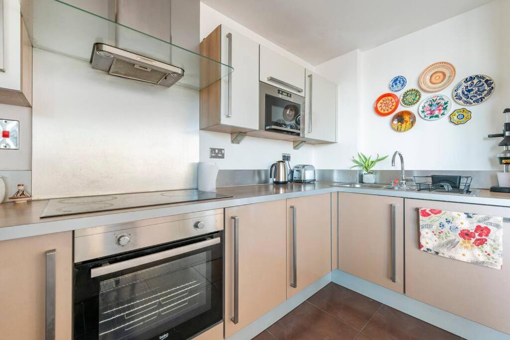 London Skylineviews 2 Bed 2 Bath Flat Near Canary Wharf, O2 & Excel Luaran gambar
