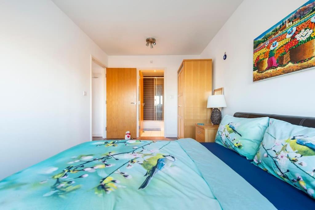 London Skylineviews 2 Bed 2 Bath Flat Near Canary Wharf, O2 & Excel Luaran gambar